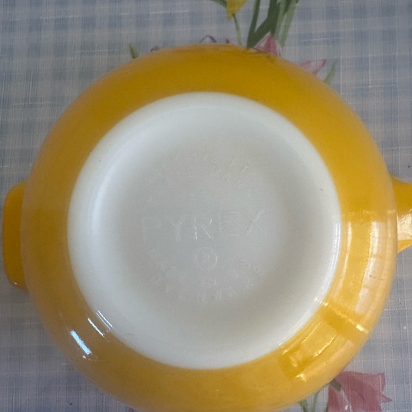 Pyrex Orange Daisy 4pc mixing bowl set - Picture 2 of 6